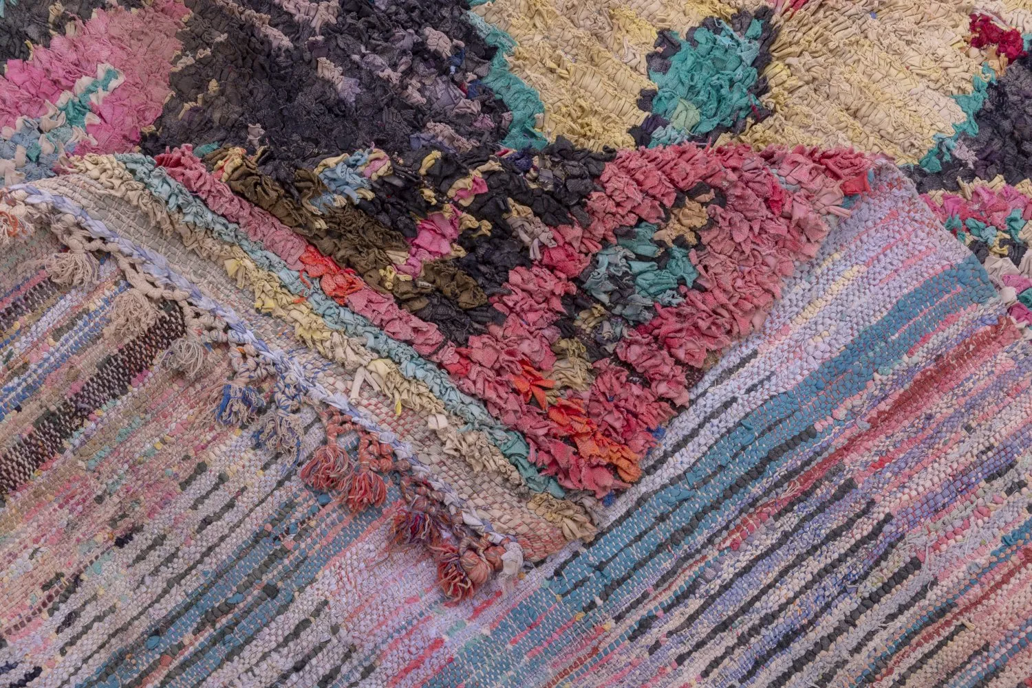 Berberyjskie Dywany Boucherouite Z Maroka 240 x 155 cm