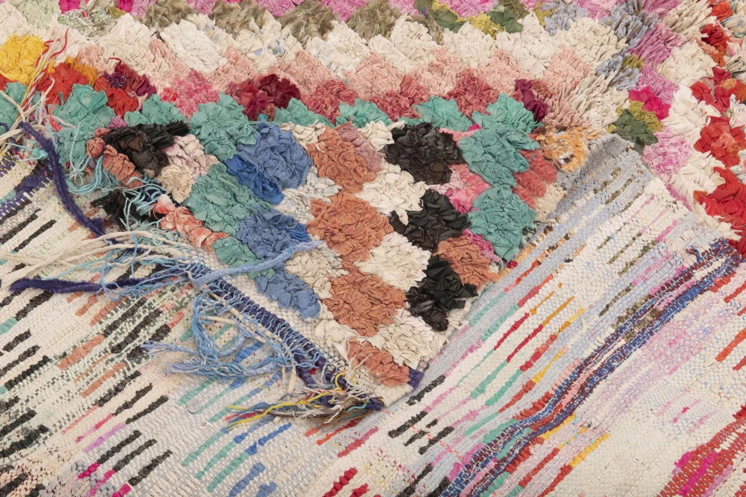 Berberyjskie Dywany Boucherouite Z Maroka 245 x 140 cm