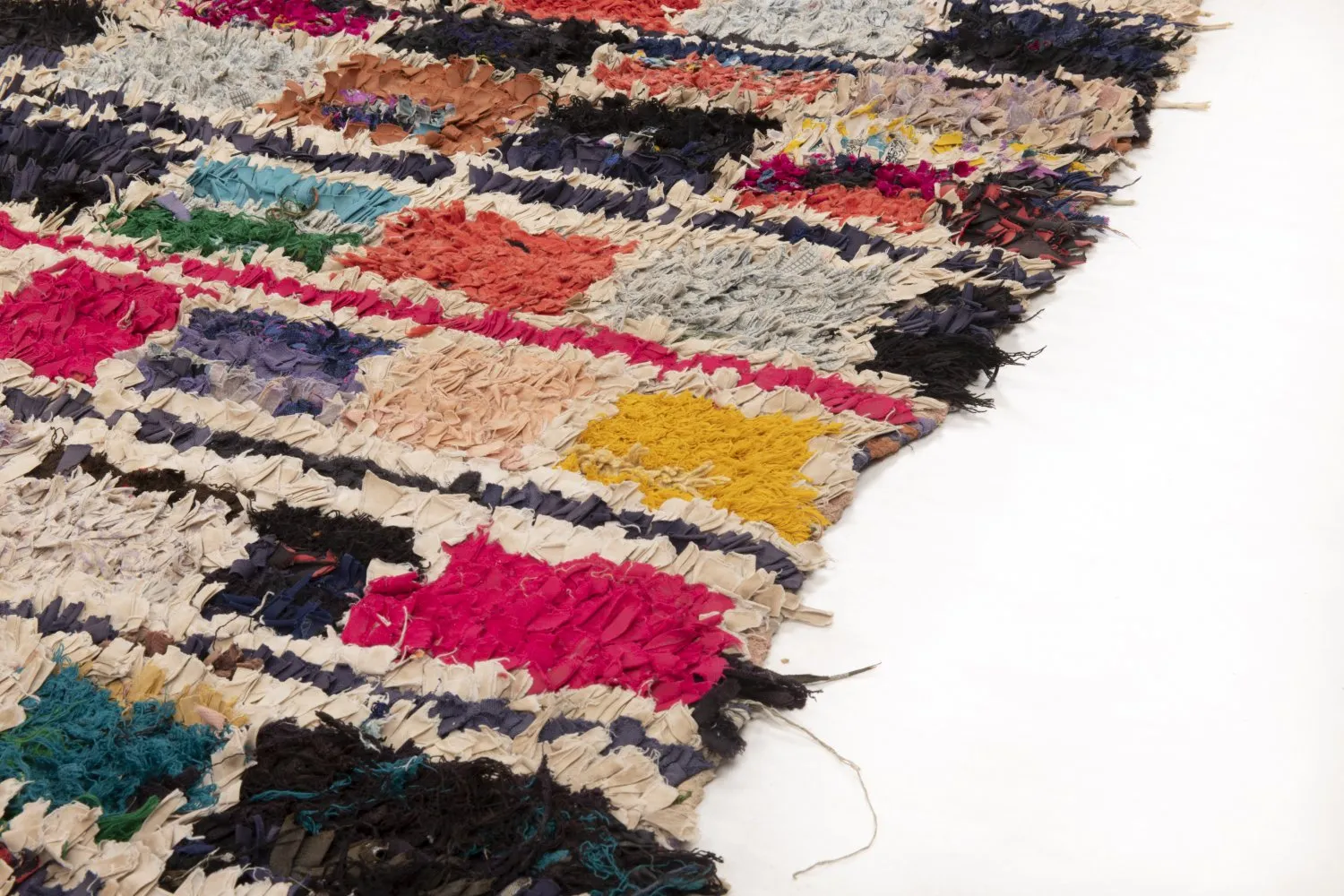 Berberyjskie Dywany Boucherouite Z Maroka 230 x 135 cm