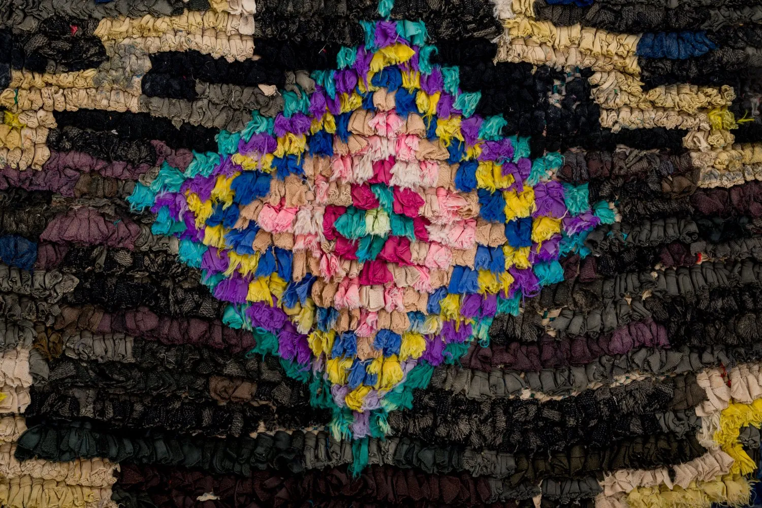 Berberyjskie Dywany Boucherouite Z Maroka 275 x 145 cm