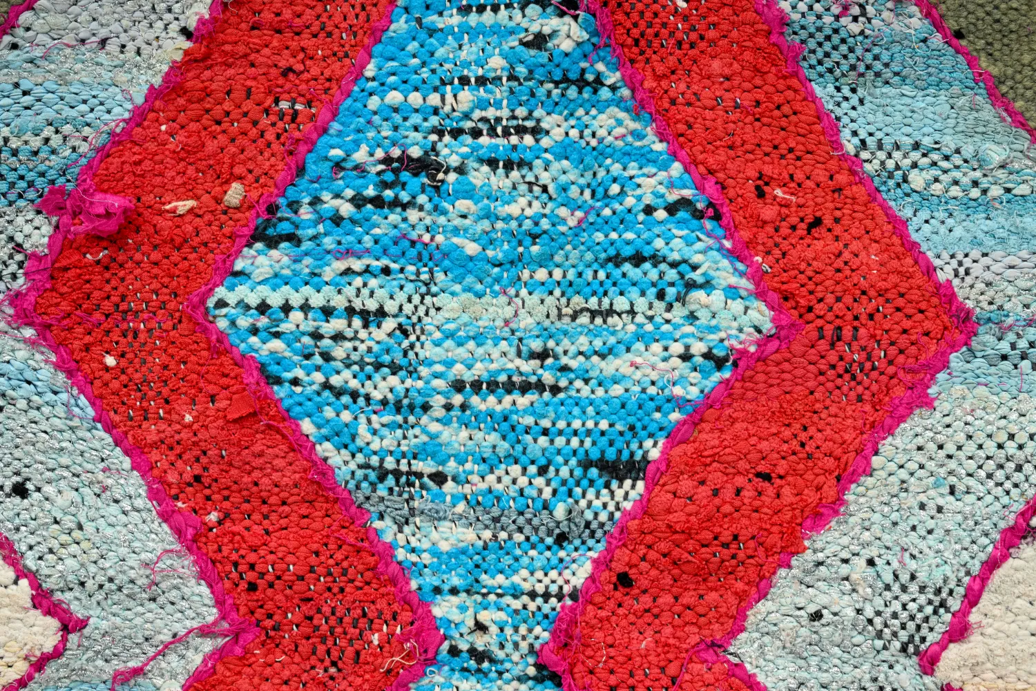 Berberyjskie Dywany Boucherouite Z Maroka 115 x 220 cm