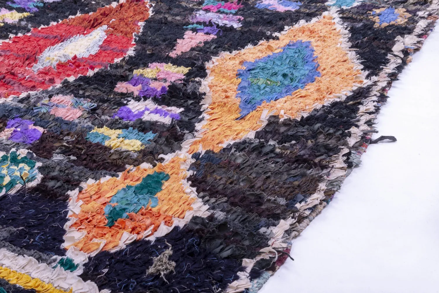 Berberyjskie Dywany Boucherouite Z Maroka 235 x 150 cm