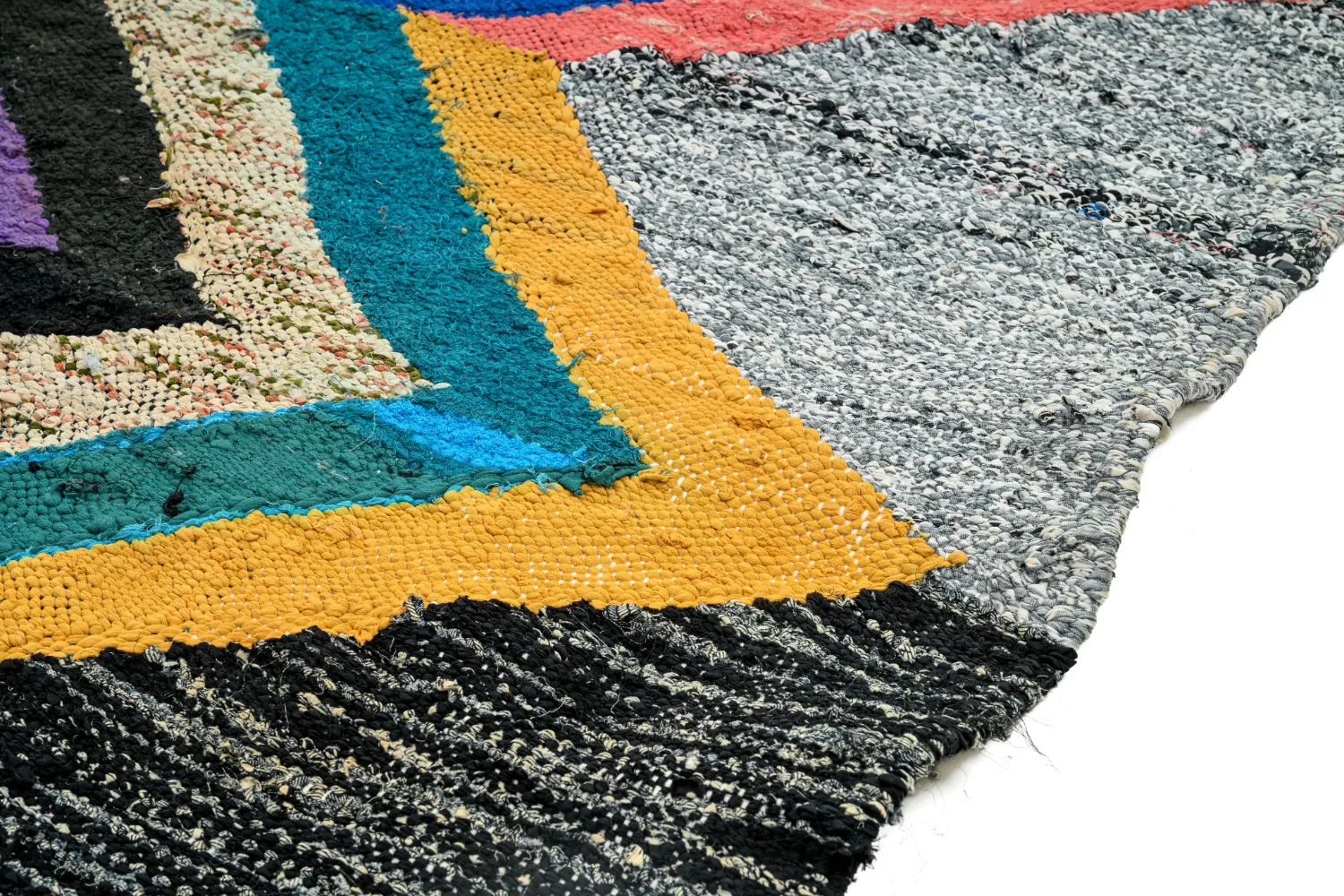 Berberyjskie Dywany Boucherouite Z Maroka 140 x 235 cm