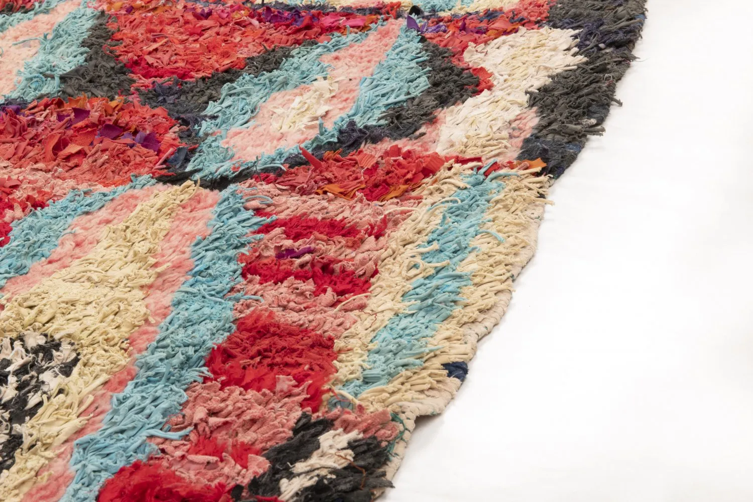 Berberyjskie Dywany Boucherouite Z Maroka 235 x 160 cm