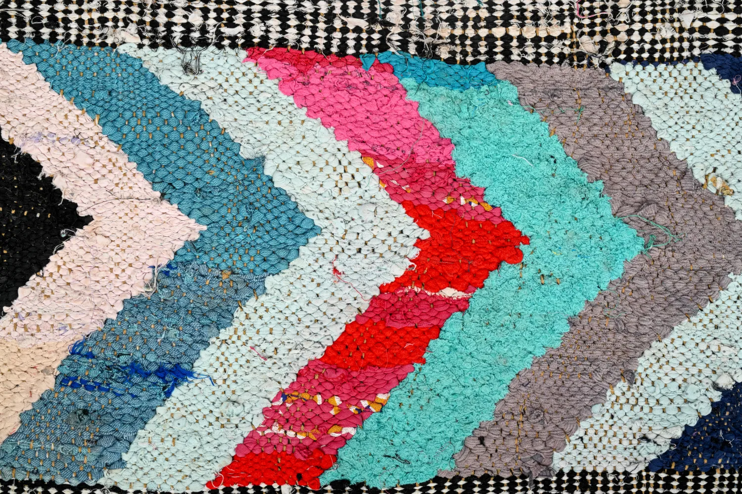 Berberyjskie Dywany Boucherouite Z Maroka 145 x 270 cm