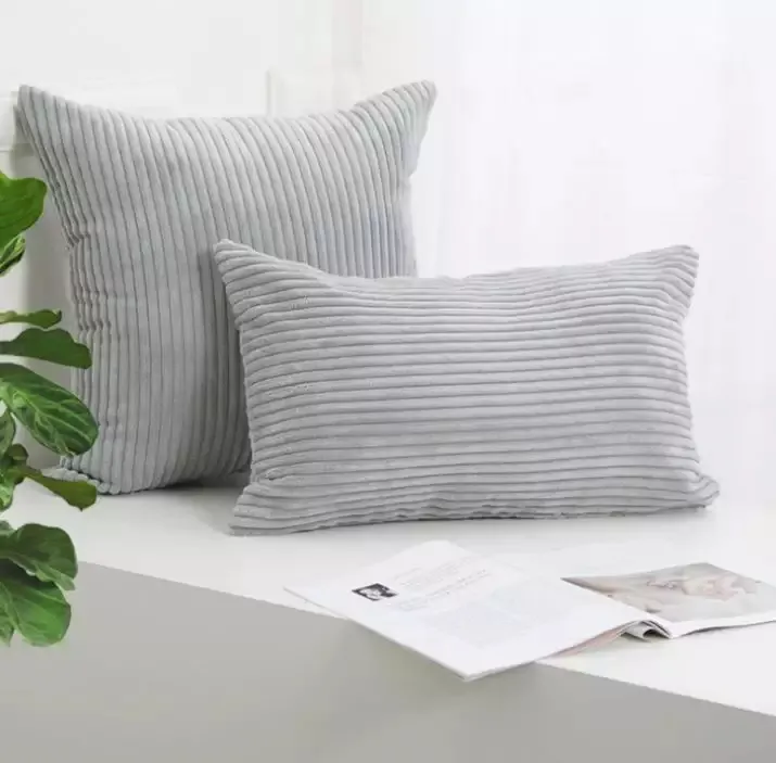 Poszewka na poduszke - Striped Velvet 50 x 50 cm (szary)