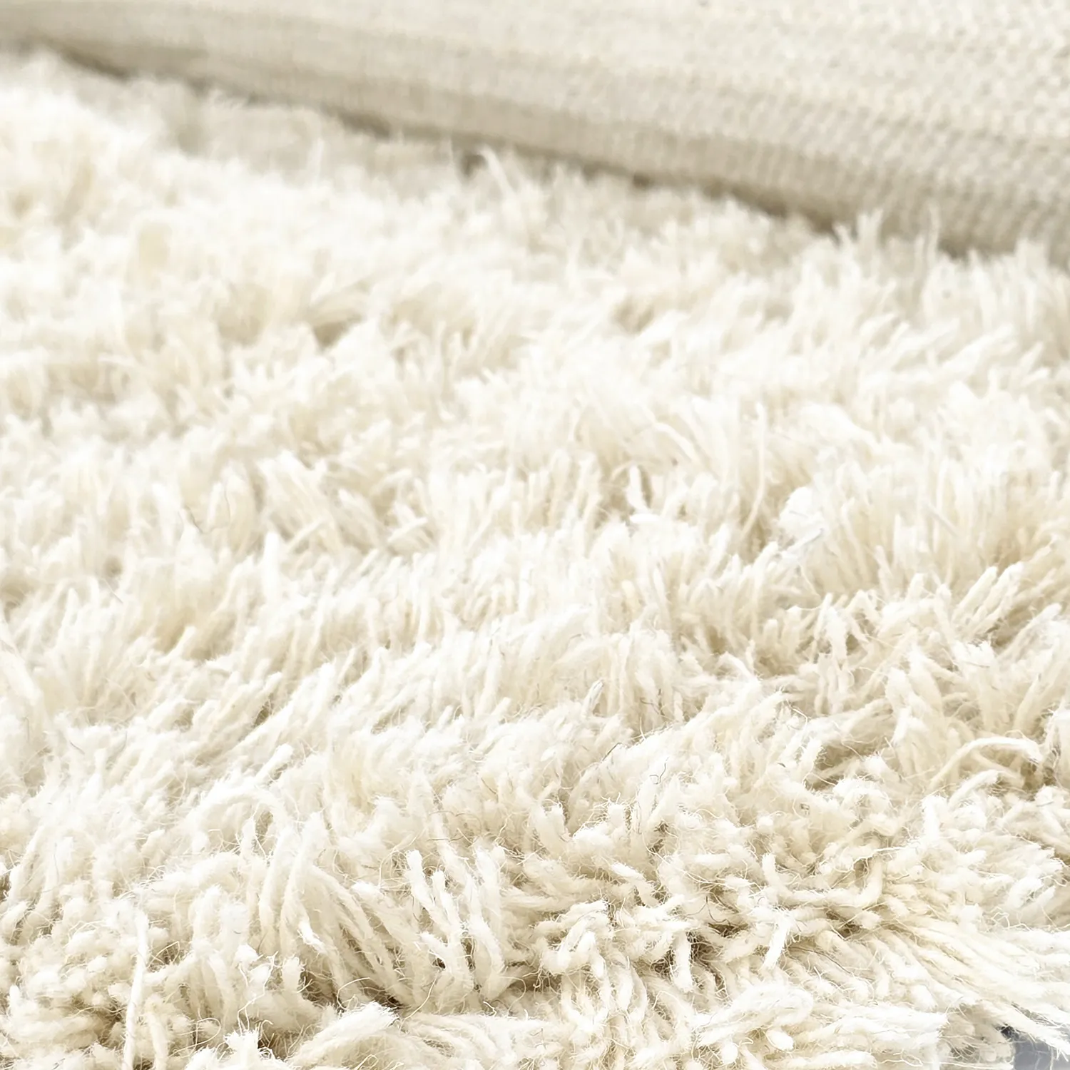 Okrągły dywan - Fassale Hand Woven Wool Shaggy (biały)