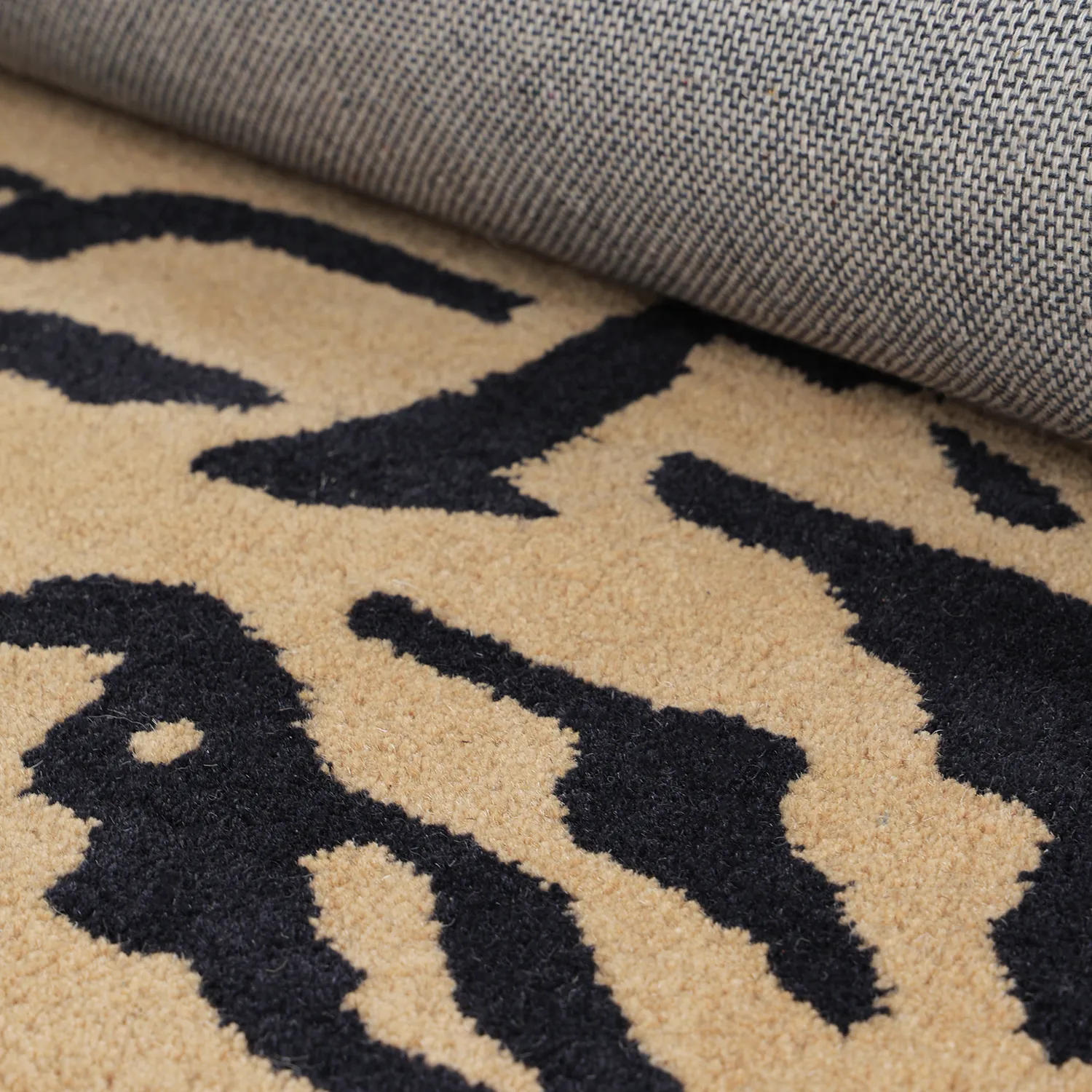 Dywany shaggy - Zebra Tufted Wool Premium (beżowy/czarny)