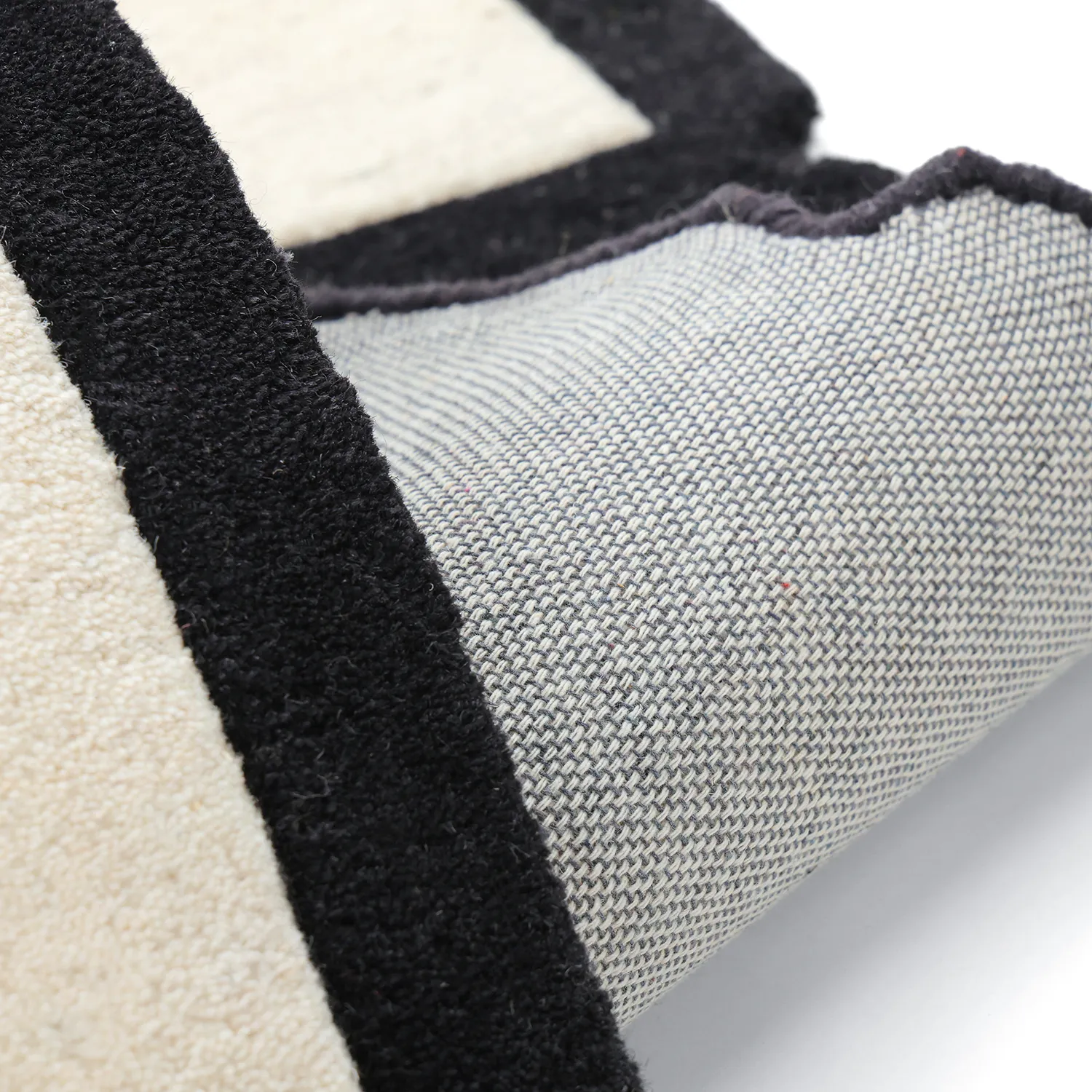 Dywan wełniany - Syl Hand Tufted Wool Premium (czarny/biały)