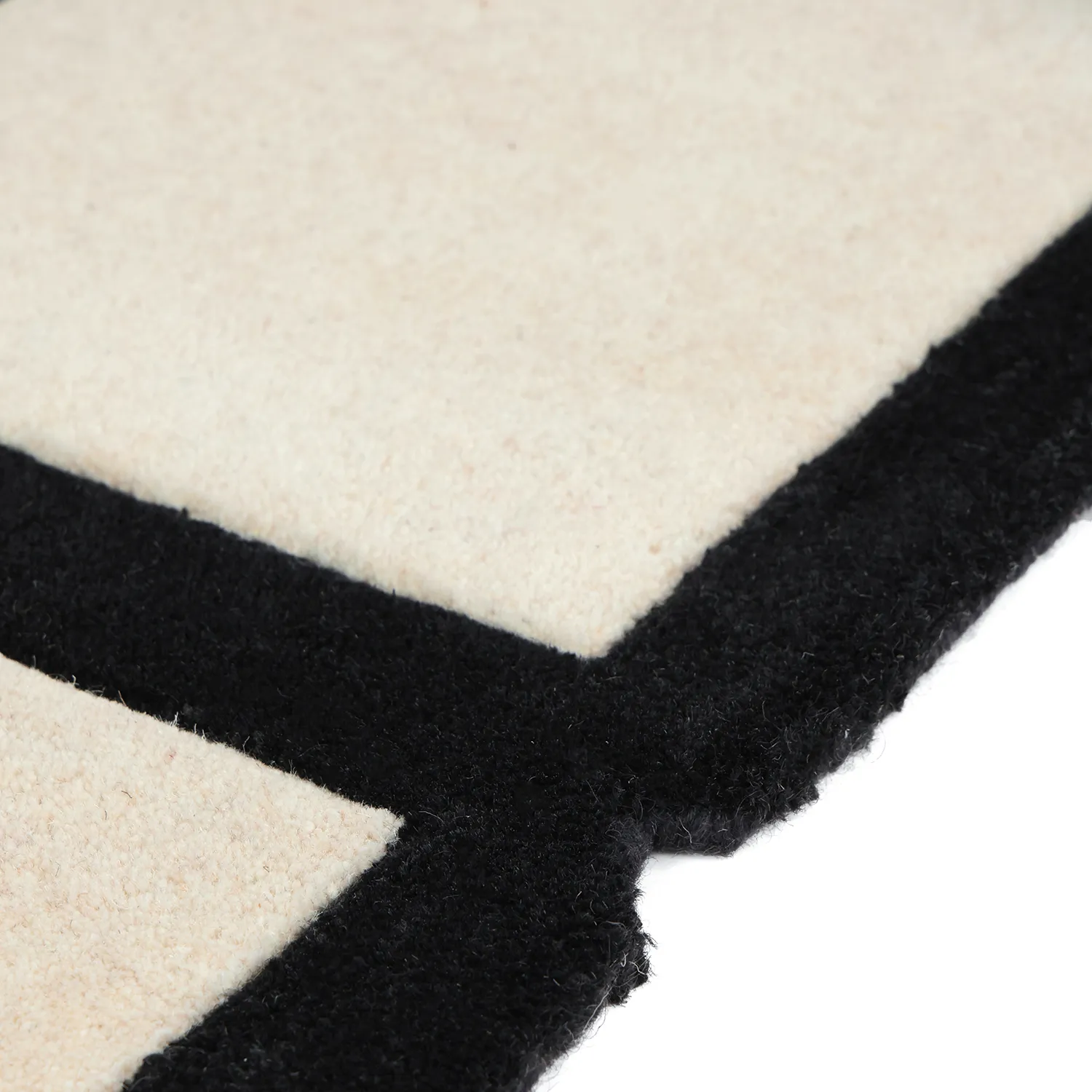 Dywan wełniany - Syl Hand Tufted Wool Premium (czarny/biały)